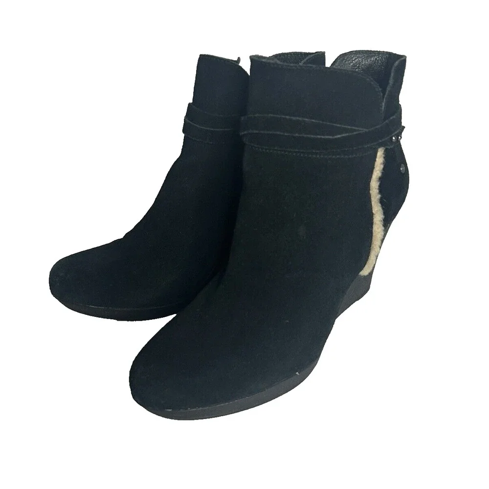 Ugg Alexandria Wedge Boot Women's Ankle Bootie Size 9.5 Lined - Picture 1 of 11